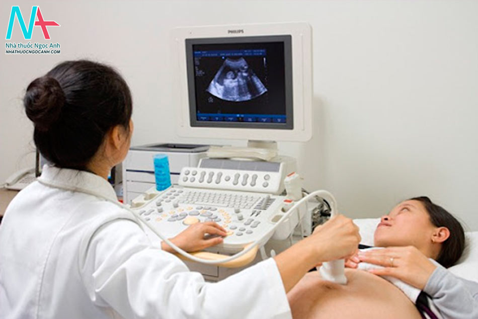Thăm khám thai định kỳ để phòng ngừa suy hô hấp ở trẻ sơ sinh
