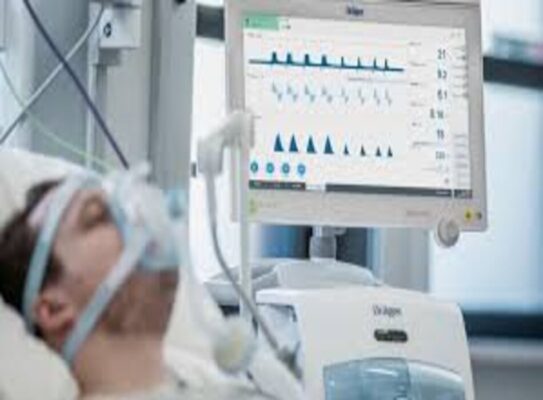 Ảnh hưởng của PEEP đối với sự huy động phổi, cơ học hô hấp và áp lực nội sọ ở bệnh nhân chấn thương não thở máy