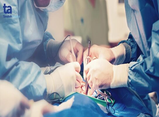 Xử trí dịch chu phẫu thuật và sau phẫu thuật trong phẫu thuật tim ở trẻ em