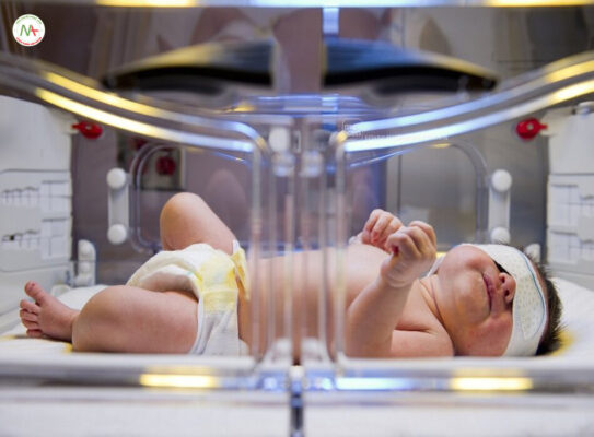 Chuyển đổi từ bào thai sang sơ sinh trong phòng sinh: Các khuyến cáo hiện tại của Chương trình Hồi sức Sơ sinh
