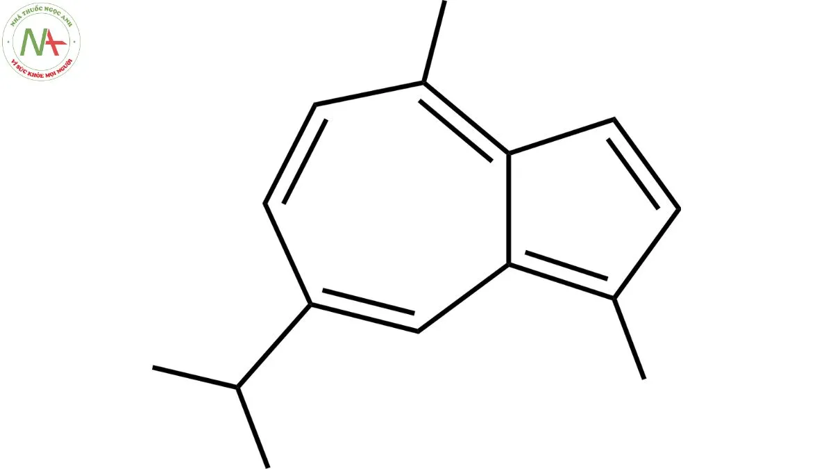Cấu trúc phân tử Guaiazulen 